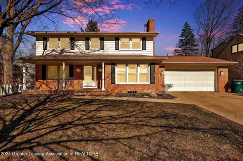 3334 Brisbane Dr, Lansing, MI 48911
