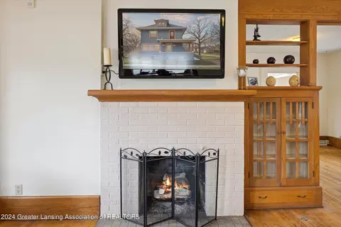 321 N Pine St, Lansing, MI 48933 photo 14