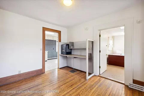 321 N Pine St, Lansing, MI 48933 photo 19