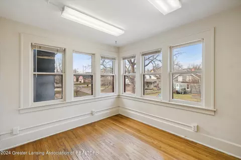 321 N Pine St, Lansing, MI 48933 photo 39