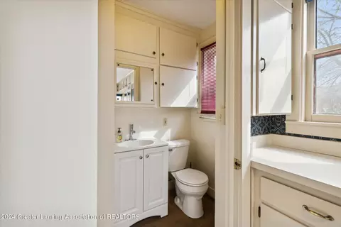 321 N Pine St, Lansing, MI 48933 photo 26