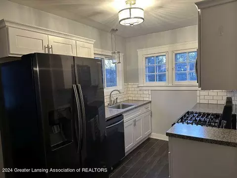 Kitchen - 420 E Miller Rd, Lansing, MI 48911 photo 1 of 2
