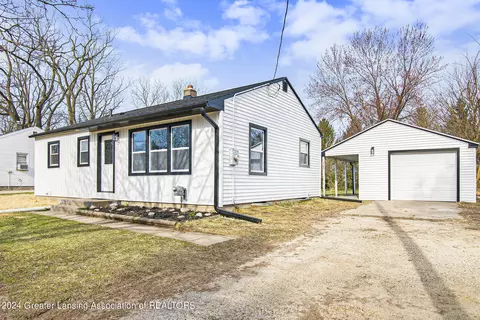 819 Michigan St, Eaton Rapids, MI 48827