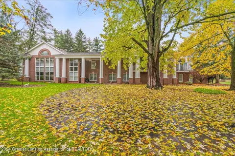 529 W Grand River Ave, Williamston, MI 48895
