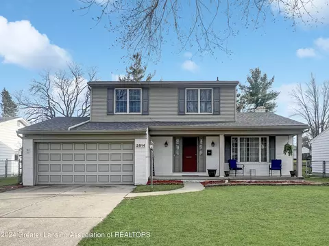 2814 Darien Dr, Lansing, MI 48912