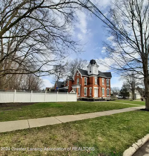345 Horatio St, Charlotte, MI 48813