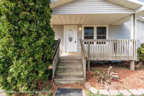 3343 Turner St, Lansing, MI 48906