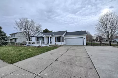 710 Tillies Ave, Portland, MI 48875
