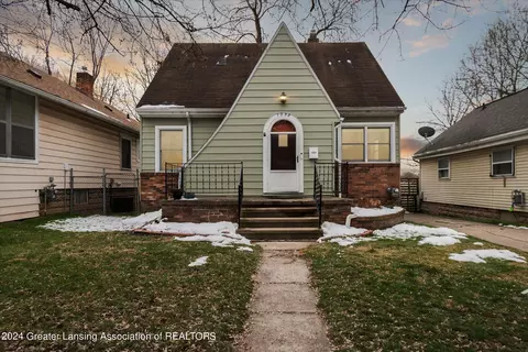 1238 Parkview St, Lansing, MI 48912