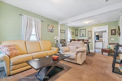 Living - 404 E Rouse St, Lansing, MI 48910 photo 1 of 2
