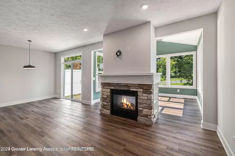 Living - 14045 Pristine Ct, Dewitt, MI 48820 photo 1 of 4