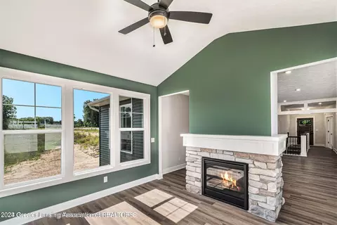 Living - 14045 Pristine Ct, Dewitt, MI 48820 photo 3 of 4