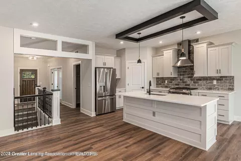 Kitchen - 14045 Pristine Ct, Dewitt, MI 48820 photo 1 of 4