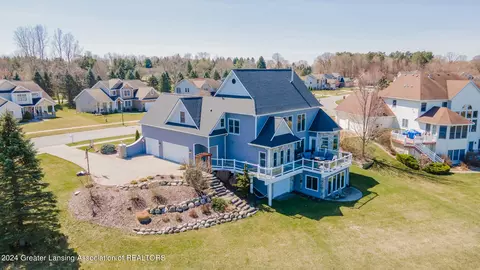 Exterior - 12955 Paradise Dr, Dewitt, MI 48820 photo 8 of 9