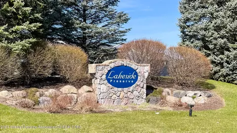 View/Area - 12955 Paradise Dr, Dewitt, MI 48820 photo 8 of 13
