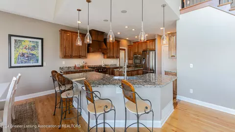 Kitchen - 12955 Paradise Dr, Dewitt, MI 48820 photo 5 of 9