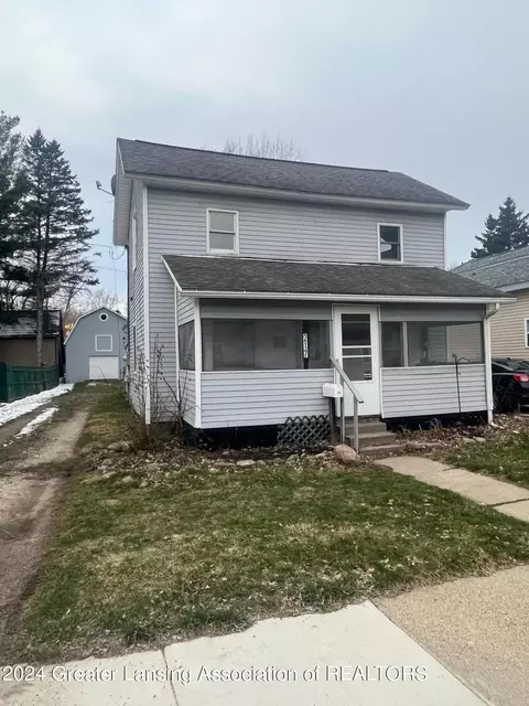 217 N Clinton St, Charlotte, MI 48813