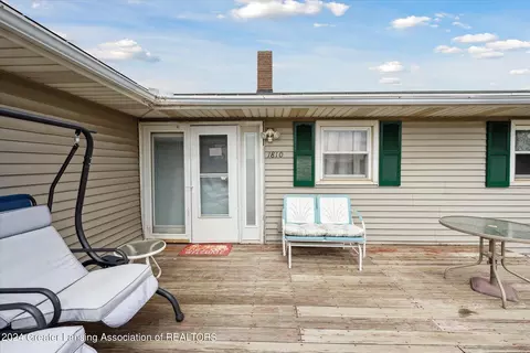 Exterior - 1810 W Jason Rd, Dewitt, MI 48820 photo 5 of 14