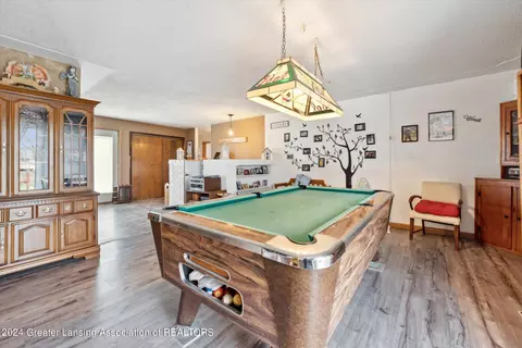 Living - 1810 W Jason Rd, Dewitt, MI 48820 photo 7 of 7