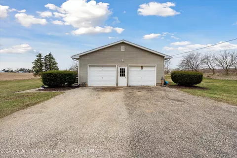 Exterior - 1810 W Jason Rd, Dewitt, MI 48820 photo 14 of 14