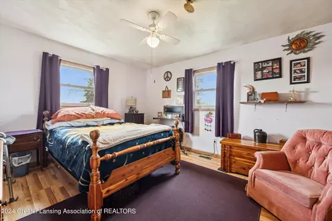 Bedroom - 1810 W Jason Rd, Dewitt, MI 48820 photo 1 of 6