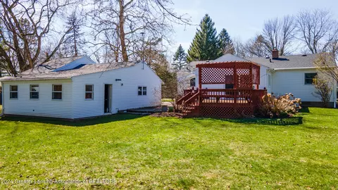 Exterior - 15803 Brook Rd, Lansing, MI 48906 photo 8 of 12