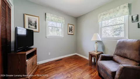 Bedroom - 15803 Brook Rd, Lansing, MI 48906 photo 3 of 3