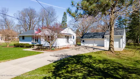Exterior - 15803 Brook Rd, Lansing, MI 48906 photo 2 of 12