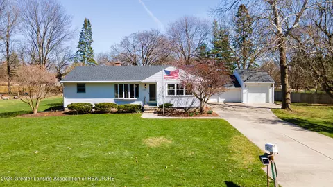15803 Brook Rd, Lansing, MI 48906