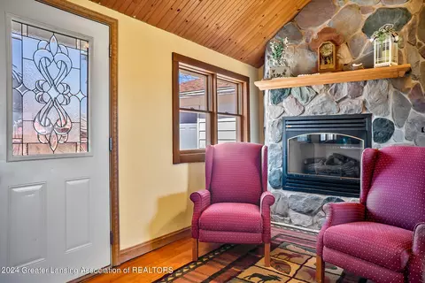 Living - 10908 W Maple Rapids Rd, Fowler, MI 48835 photo 5 of 5