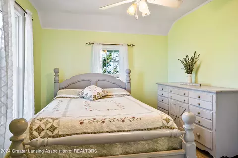 Bedroom - 10908 W Maple Rapids Rd, Fowler, MI 48835 photo 8 of 12