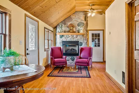Living - 10908 W Maple Rapids Rd, Fowler, MI 48835 photo 4 of 5