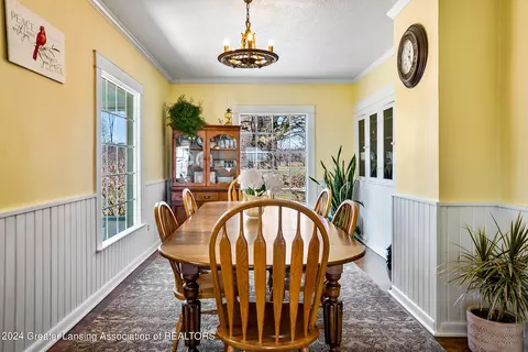 Dining - 10908 W Maple Rapids Rd, Fowler, MI 48835 photo 4 of 6