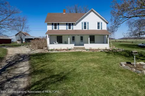 Exterior - 10908 W Maple Rapids Rd, Fowler, MI 48835 photo 1 of 7