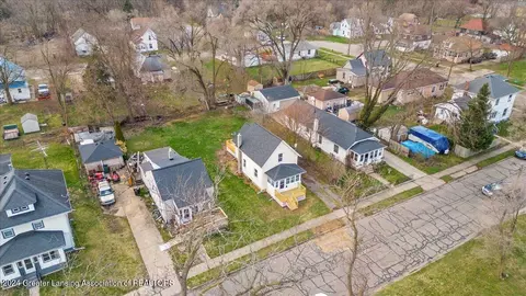 Exterior - 1034 Hamilton St, Jackson, MI 49202 photo 11 of 12