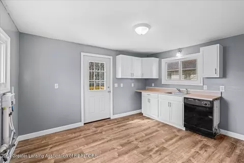 Kitchen - 1034 Hamilton St, Jackson, MI 49202 photo 1 of 3