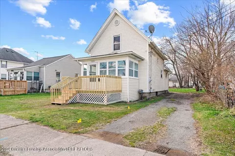 1034 Hamilton St, Jackson, MI 49202