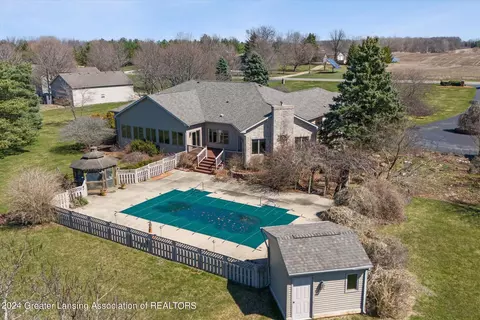 Exterior - 4290 S Dewitt Rd, Saint Johns, MI 48879 photo 21 of 24