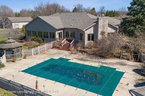 Exterior - 4290 S Dewitt Rd, Saint Johns, MI 48879 photo 22 of 24