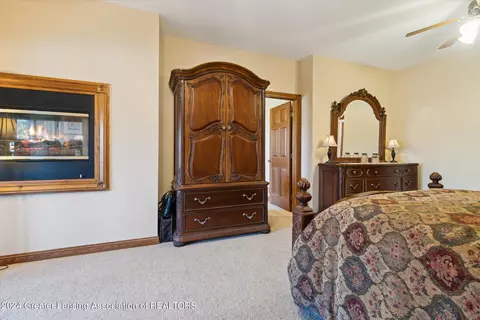 Bedroom - 4290 S Dewitt Rd, Saint Johns, MI 48879 photo 4 of 13