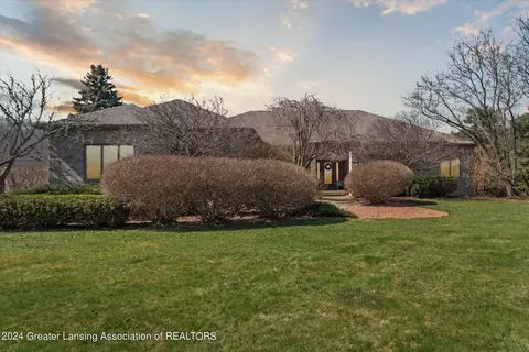 Exterior - 4290 S Dewitt Rd, Saint Johns, MI 48879 photo 2 of 24