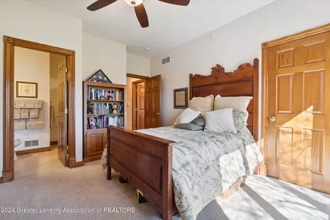 Bedroom - 4290 S Dewitt Rd, Saint Johns, MI 48879 photo 7 of 13