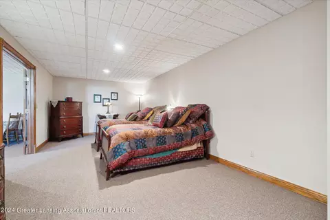 Bedroom - 4290 S Dewitt Rd, Saint Johns, MI 48879 photo 13 of 13