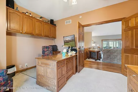 Kitchen - 4290 S Dewitt Rd, Saint Johns, MI 48879 photo 1 of 6
