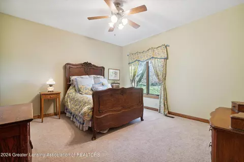 Bedroom - 4290 S Dewitt Rd, Saint Johns, MI 48879 photo 8 of 13