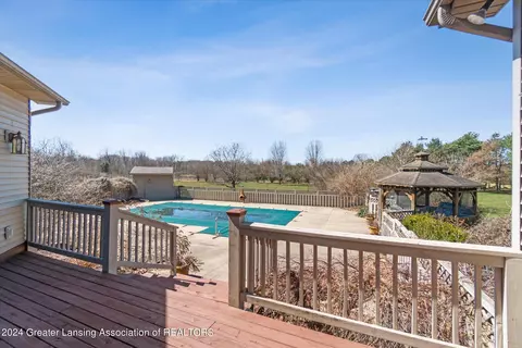 Exterior - 4290 S Dewitt Rd, Saint Johns, MI 48879 photo 20 of 24