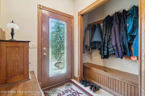 Entry Way - 4290 S Dewitt Rd, Saint Johns, MI 48879 photo 2 of 3