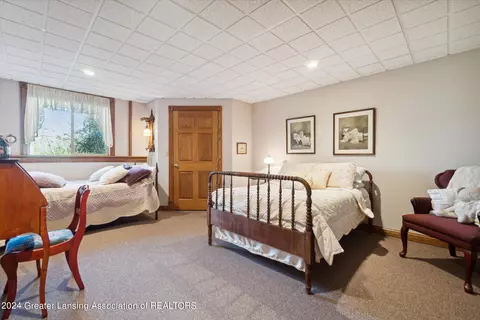 Bedroom - 4290 S Dewitt Rd, Saint Johns, MI 48879 photo 10 of 13