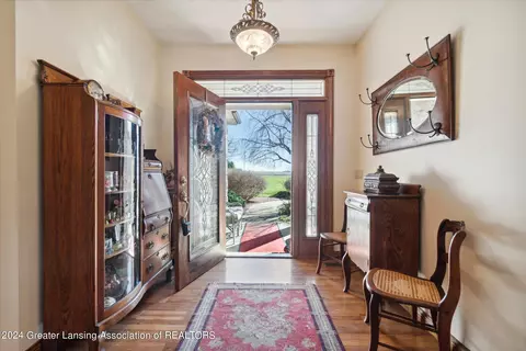 Entry Way - 4290 S Dewitt Rd, Saint Johns, MI 48879 photo 1 of 3