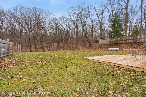 Exterior - 8685 Abbey Rd, Jackson, MI 49201 photo 8 of 8